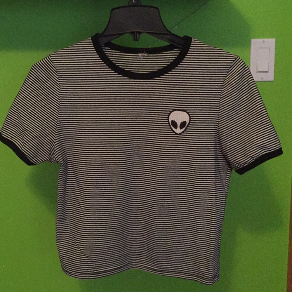 Black and white striped alien shirt 👽